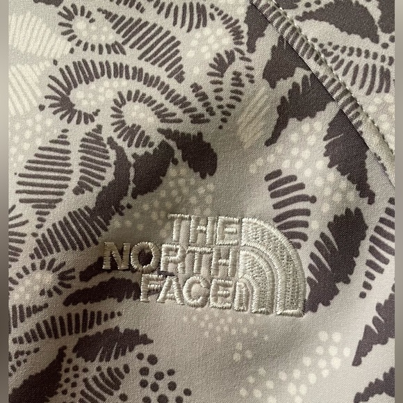 North Face jacket - Picture 3 of 4